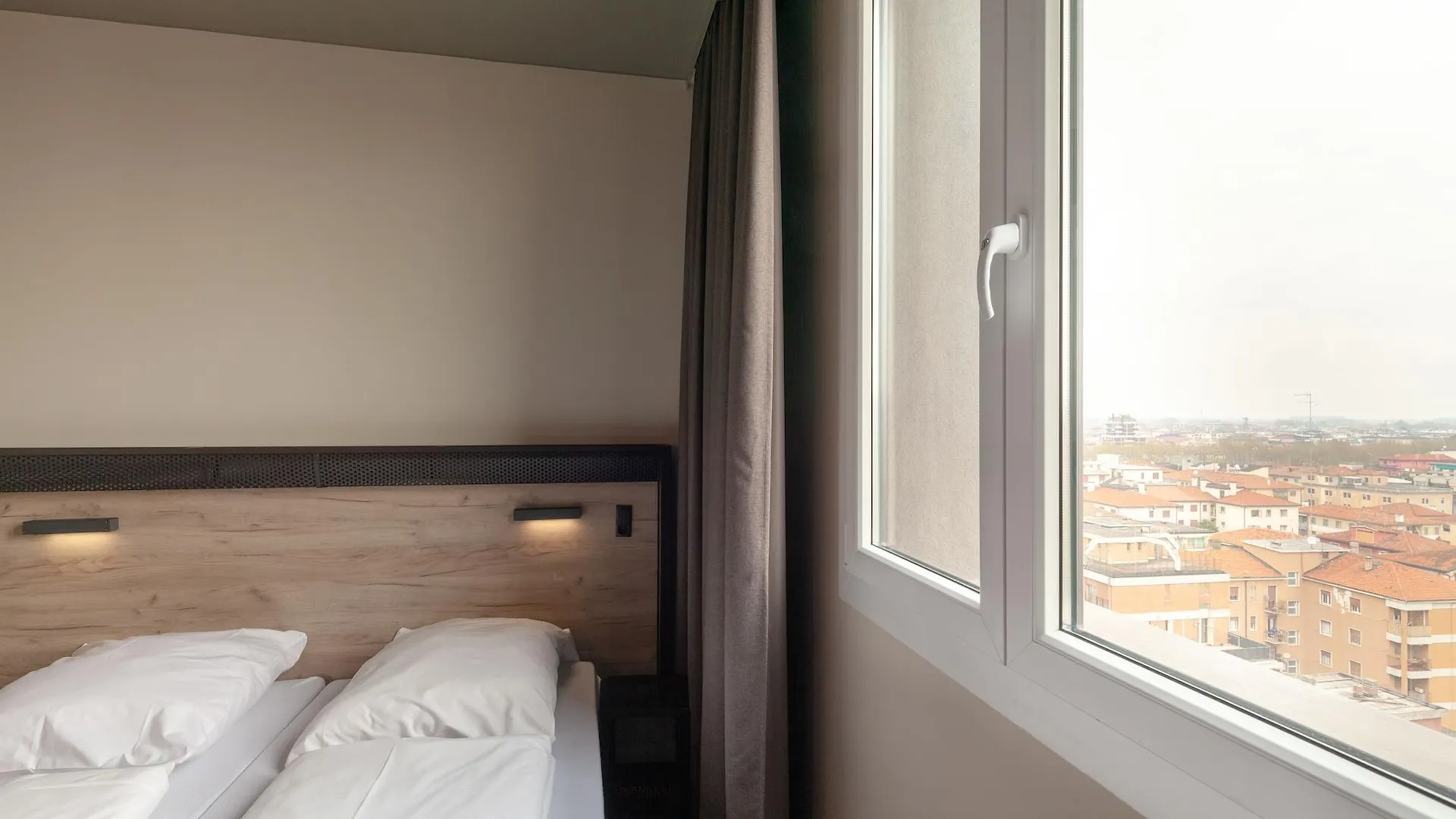 Ao Hotel Venezia Mestre 2 Италия